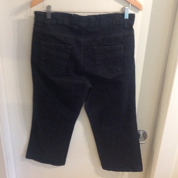 10/$20 URBAN COTTON CO. 13, *12-12W FIT, wide leg Capri - Picture 6 of 6